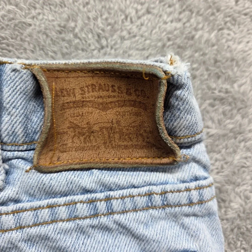 Vintage Levis Jeans Mens 32X32 Blue 840 Straight Mid Rise Light Wash 90s Denim